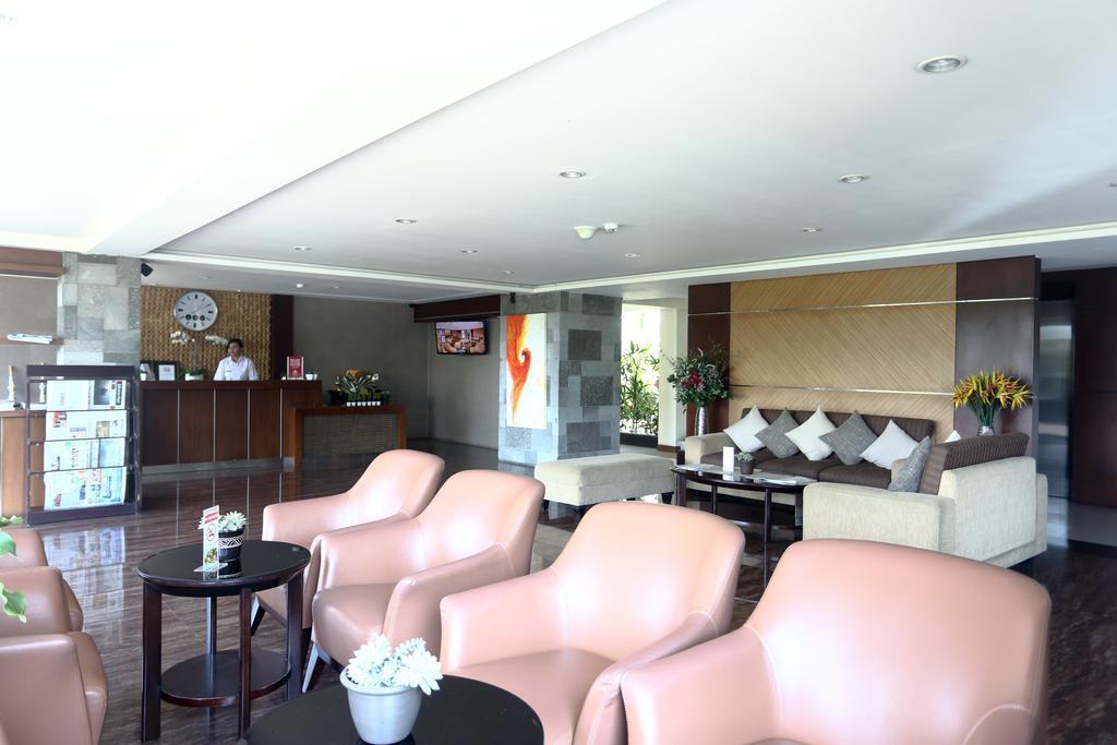 Zen Rooms Legian Dewi Sri Kuta Lombok Exterior foto
