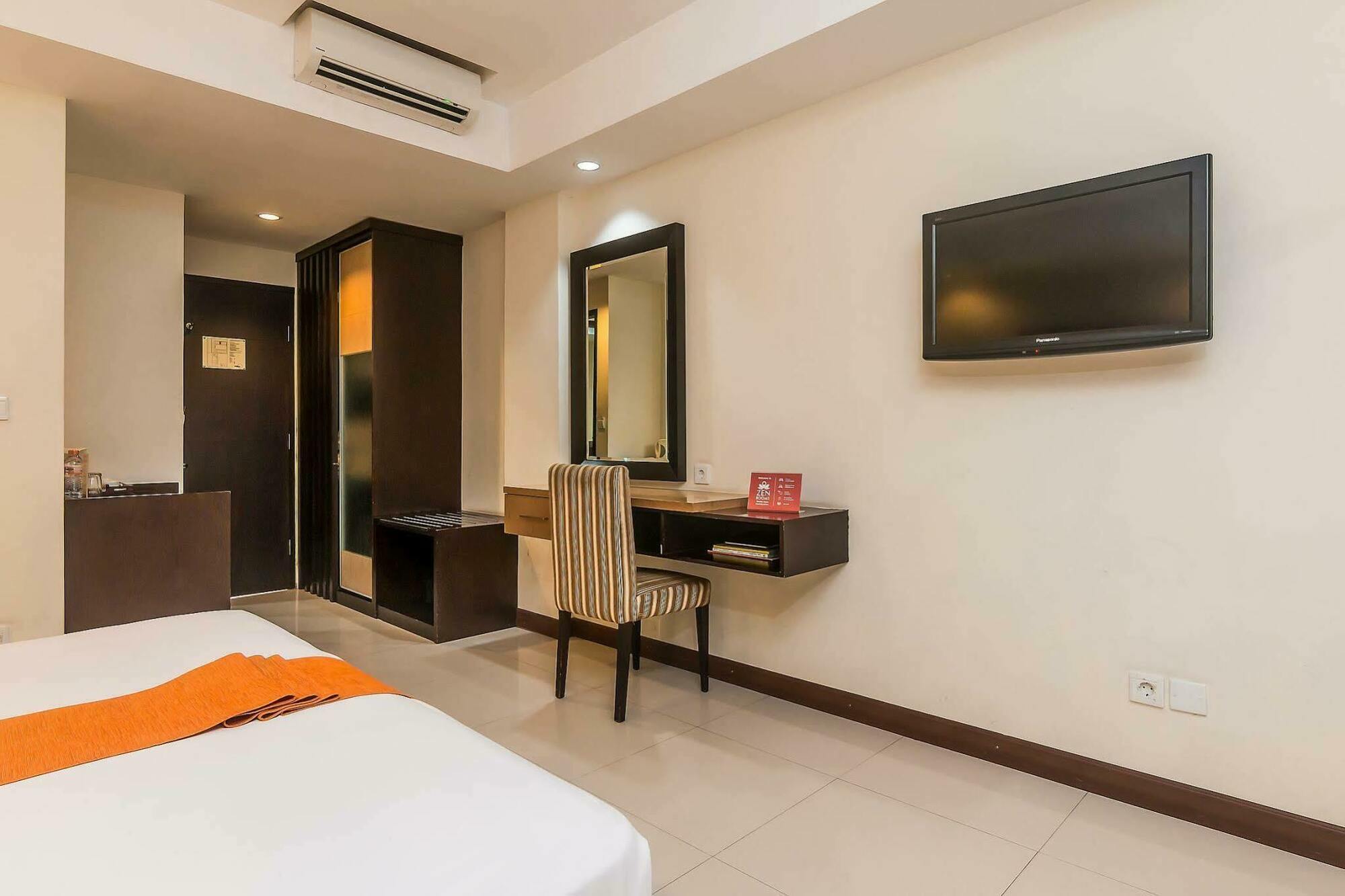 Zen Rooms Legian Dewi Sri Kuta Lombok Exterior foto