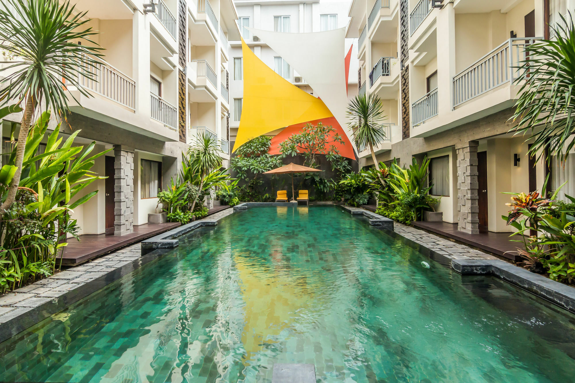 Zen Rooms Legian Dewi Sri Kuta Lombok Exterior foto
